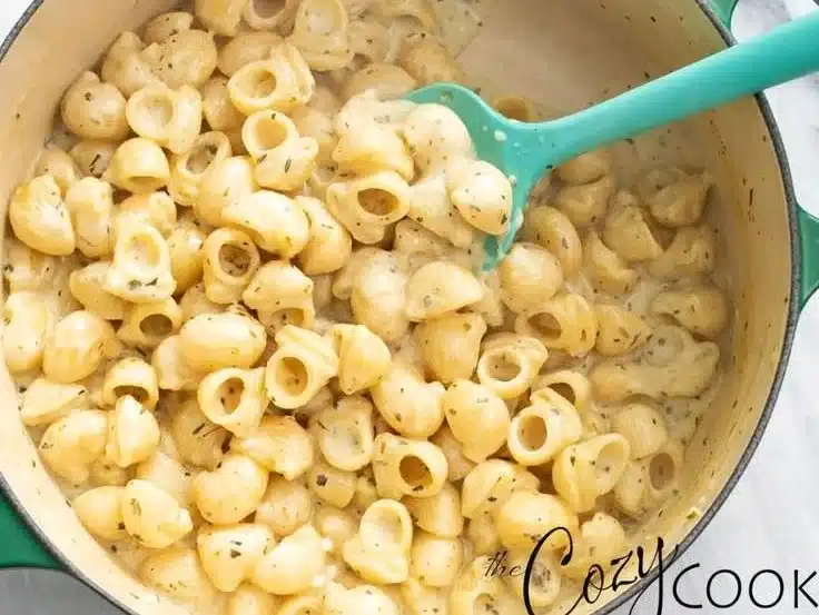 Cute and easy pasta recipes | Easy and simple pasta dishes, Cozy cooking recipes, Garlic pasta side dish