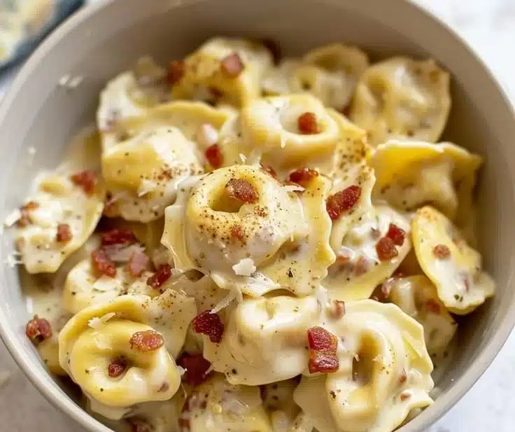 Delicious tortellini recipes for easy dinner meals featuring various ingredients.