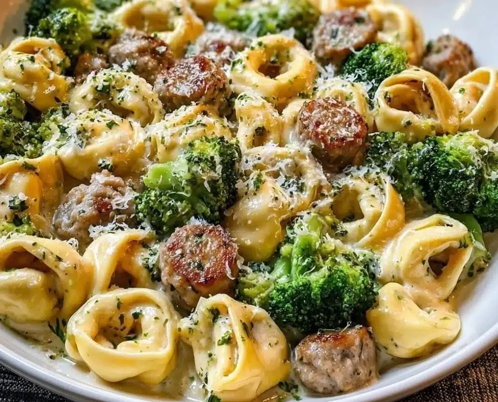 Garlic Parmesan Tortellini with Sausage and Broccoli